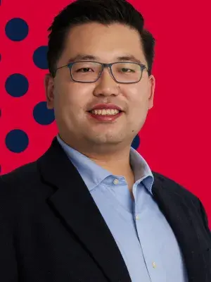 A portrait image of Weitao Li, MSc Finance, Technology and Policy graduate. 